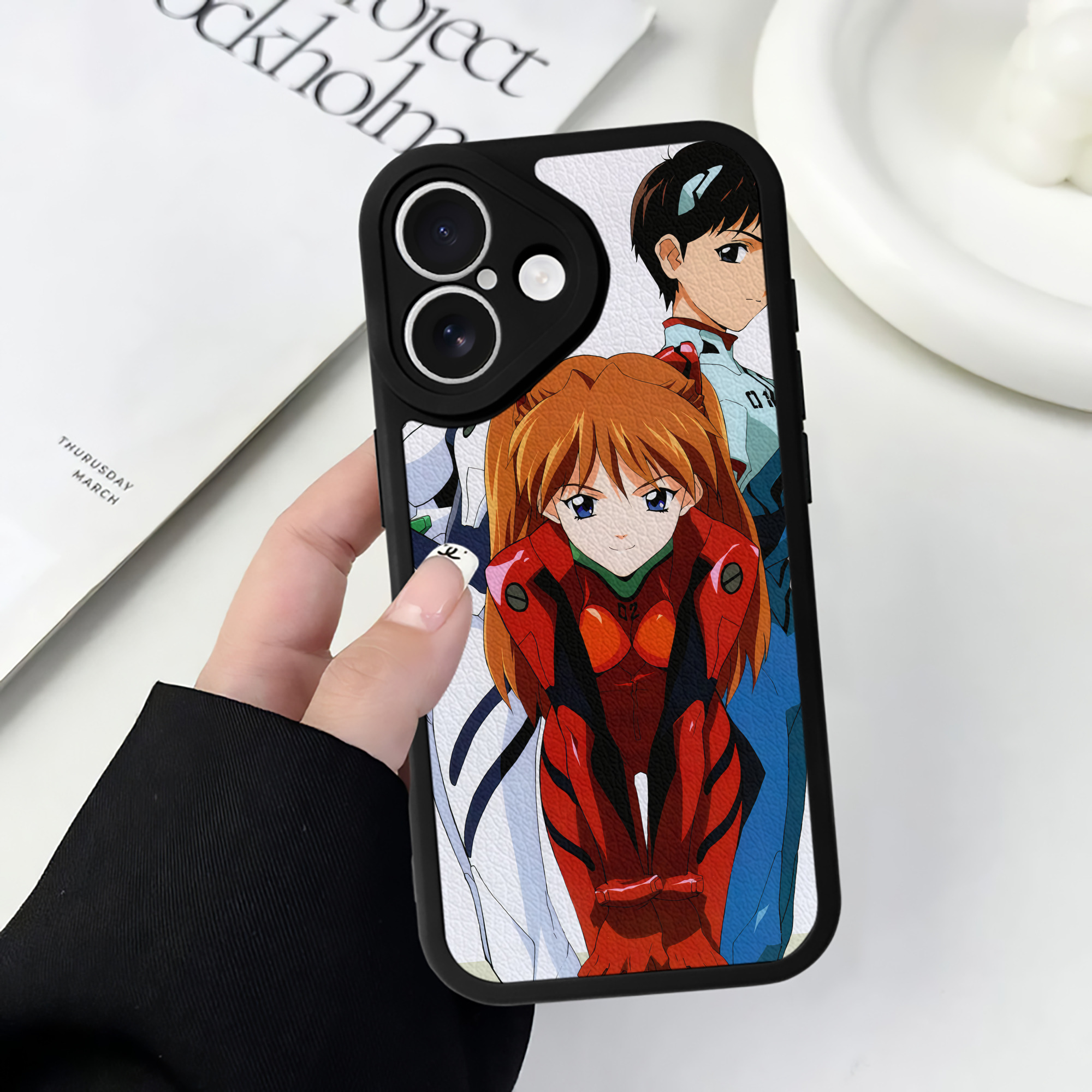 （画像用） EVA 新世紀エヴァンゲリオン 【iPhone 16シリーズ対応】シリコンスマホケース（レザー調） 材質：シリコン
